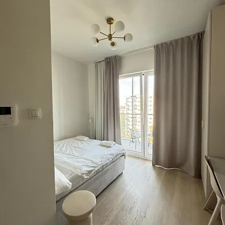 Apartamenty 24H Kasprzaka Warsaw Exterior photo