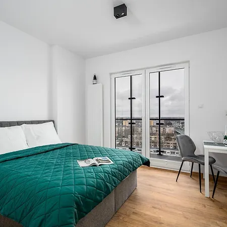 Apartamenty 24H Kasprzaka Warsaw Exterior photo